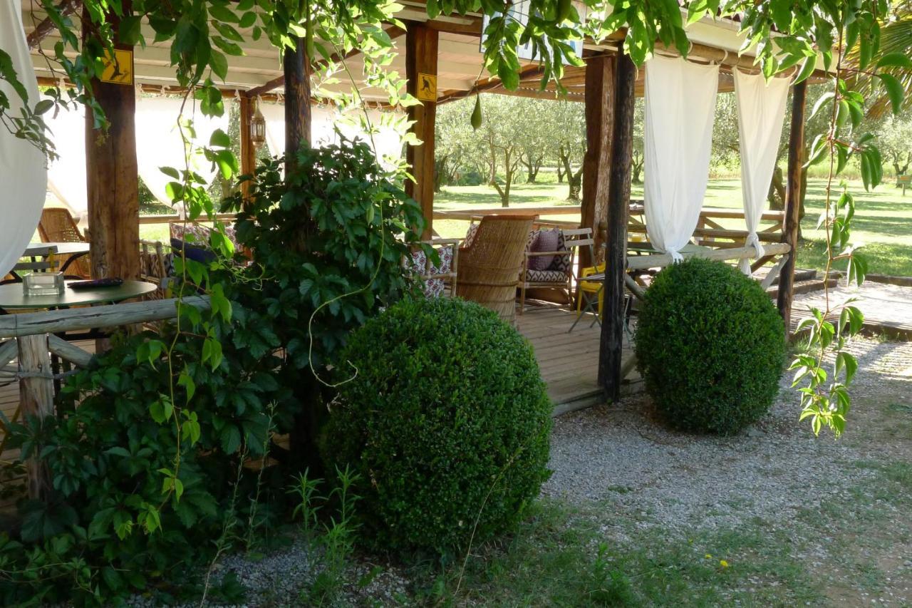 Les Piegonnaises - 2 Roulottes Villa Екстериор снимка