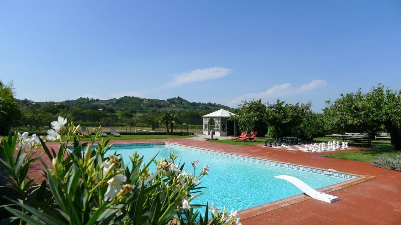 Les Piegonnaises - 2 Roulottes Villa Екстериор снимка