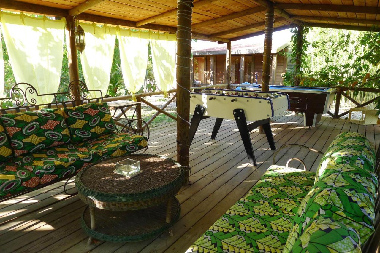Les Piegonnaises - 2 Roulottes Villa Екстериор снимка