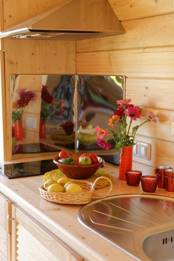 Les Piegonnaises - 2 Roulottes Villa Екстериор снимка